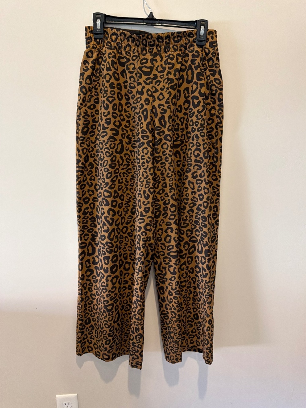 Lululemon Wide Leg silky pant